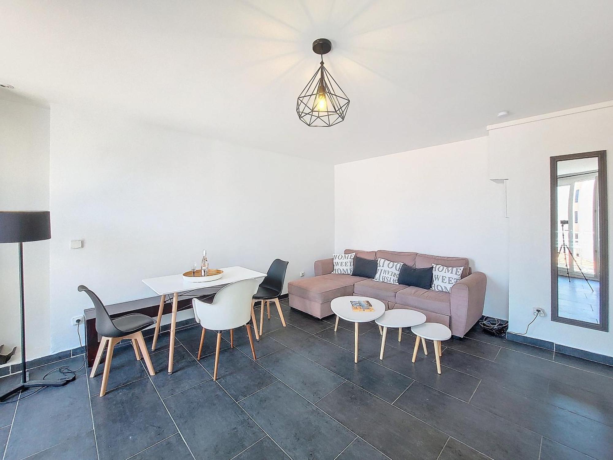 Appartamento Nestor&jeeves - Gioffredo - - Near *